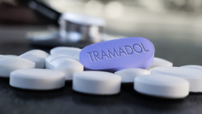 Nguy cơ lạm dụng và lệ thuộc tramadol trong điều trị cơn đau cấp: Cảnh báo từ SFPT