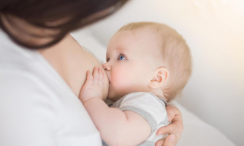 Vì sao nên cho trẻ sơ sinh bú sữa mẹ?