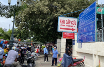 TP.HCM: Bé 6 tháng tuổi kẹt giữa khe nệm và tường tử vong thương tâm