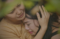 “Mẹ ơi, con mệt quá rồi, mặc cho con cố gắng rất nhiều nhưng không bao giờ được công nhận, mẹ cho con bỏ chồng về nhà với mẹ có được không?” – Ai lấy chồng rồi cũng phải khóc