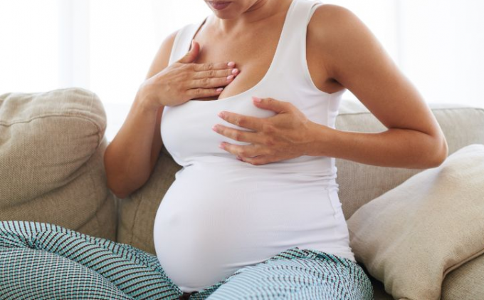 Cách vệ sinh đầu ngực khi mang thai 3 tháng cuối để giảm tắc sữa