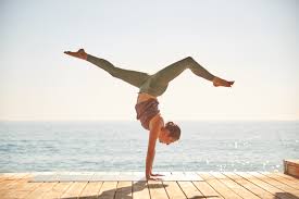 Người tập yoga nên có chế độ dinh dưỡng thế nào?
