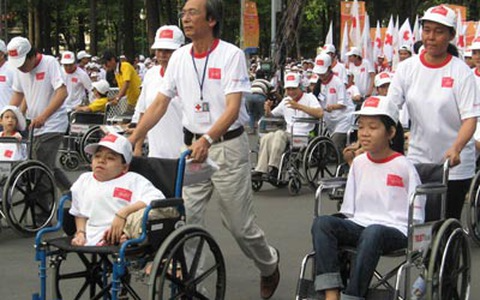 Triển khai các hoạt động trợ giúp người khuyết tật