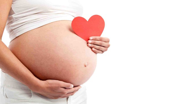 Mẹ bầu nên khám thai định kỳ để phát hiện sớm những dấu hiệu nguy hiểm