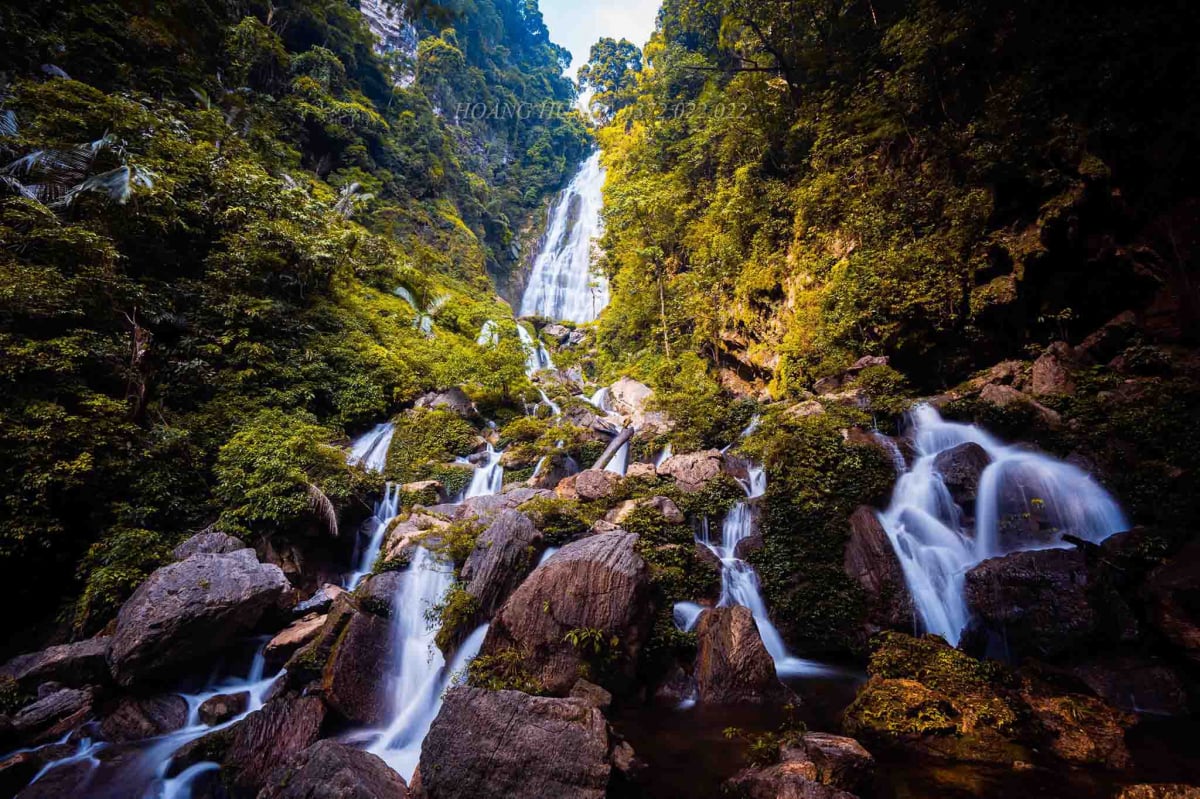 Thác Khuổi Súng (Ảnh: Hoàng Hưng)