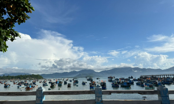 Cảng cá Vĩnh Lương: Điểm dừng chân lý tưởng trên cung đường biển đẹp nhất Nha Trang