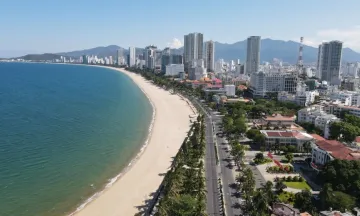 Bỏ túi kinh nghiệm “ăn chơi” tại con đường sầm uất Trần Phú Nha Trang