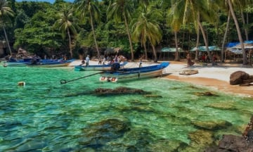 Vẻ đẹp say lòng của Hòn Kim Quy: Địa điểm hoang sơ ít người biết ở Phú Quốc
