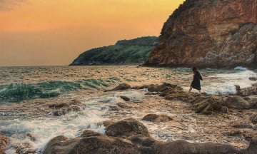 Sơn Trà mùa nắng đẹp: Lưu ý an toàn khi bước chân lên ghềnh đá