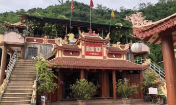 Du lịch Hoà Bình: Đi Đền Bà Chúa Thác Bờ cầu gì?