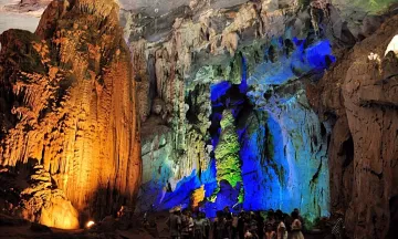 Khám phá 5 hang động tại Thanh Hoá thu hút du khách