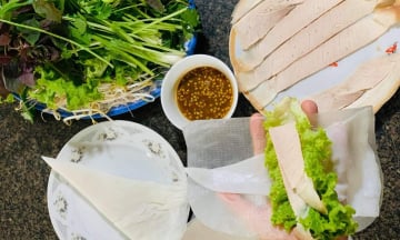 Bánh tráng cuốn thịt heo Đà Nẵng: Món ăn ngon không thể bỏ lỡ