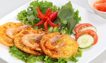 Thưởng thức bánh giá Gò Công Tiền Giang – Món ngon lạ miệng, ăn một lần nhớ cả đời