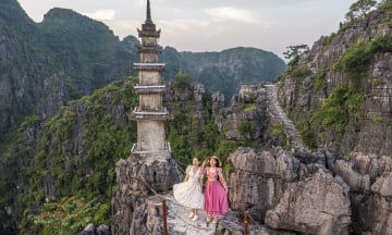 Nên mặc gì khi đi du lịch Ninh Bình dịp hè?