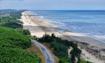 Bật mí bãi biển trong xanh đẹp hơn tưởng tượng, cách Hà Nội 5 giờ lái xe