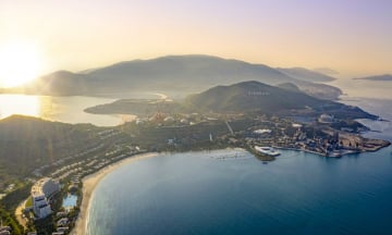 Khám phá ý nghĩa tên gọi Hòn Tre – “Viên ngọc” của vịnh Nha Trang