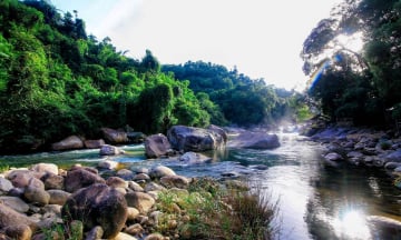 Top 5 suối đẹp hoang sơ ở Khánh Hòa khiến du khách “yêu từ cái nhìn đầu tiên”
