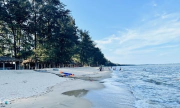Bãi biển dài nhất Việt Nam nằm ở tỉnh nào?