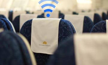 Tại sao trên chuyến bay vẫn kết nối được Wifi?