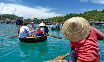 Luật du lịch quy định như thế nào về kinh doanh vận tải khách du lịch?