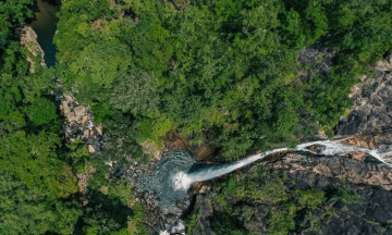 Du lịch Nha Trang mùa thu: Trải nghiệm tắm suối nước nóng Dục Mỹ