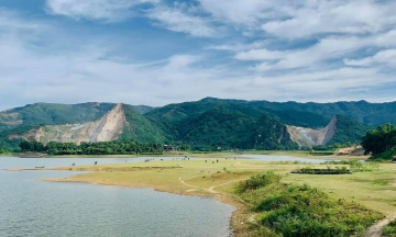 Cách Hà Nội chỉ 40km, đây là nơi được ví như  'Thụy Sĩ thu nhỏ ' đẹp như mơ