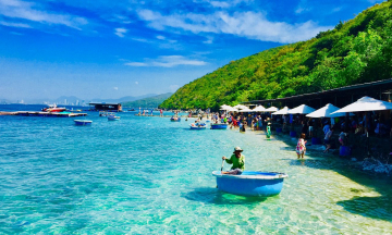 Nha Trang được mệnh danh là gì? Khám phá gì tại Nha Trang?