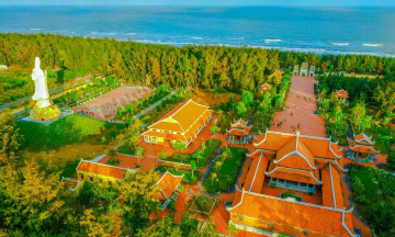 Thiền viện Trúc Lâm Trà Vinh: Kinh nghiệm tham quan chi tiết nhất 2025