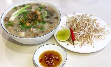 Cháo hàu Phú Yên - Món ăn đậm vị biển ai cũng thương nhớ