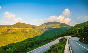 Từ sân bay Đà Nẵng đến Huế bao nhiêu km?