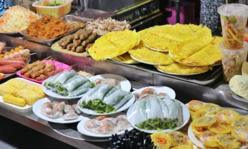 Du lịch Hải Phòng hè 2025: Nên chọn food tour hay tour biển đảo?