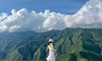 Khoảng cách từ Tà Xùa đến Mộc Châu bao nhiêu km?