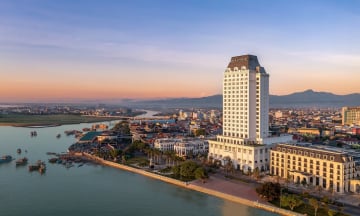 Điểm danh 7 khách sạn tốt nhất Quảng Bình khi du lịch hè 2025