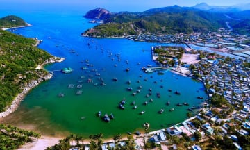 Từ sân bay Cam Ranh đi Ninh Thuận bao nhiêu km?