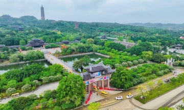 Chùa lớn nhất Việt Nam - Chùa Tam Chúc thờ ai?