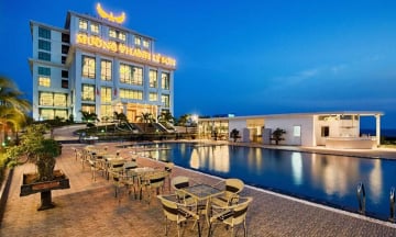 Check-in 4 khách sạn 4 sao sang chảnh tại Quảng Ngãi dịp hè 2025