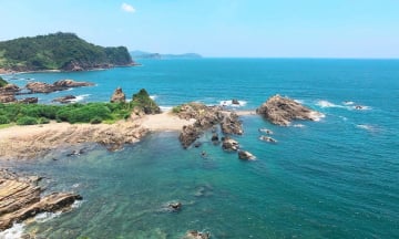 Những điểm đến lý tưởng nhất cho chuyến du lịch biển miền Bắc 3 ngày 2 đêm hè 2025