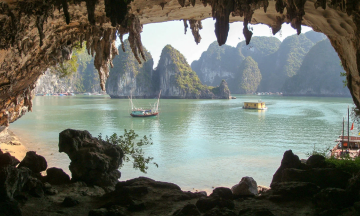 Khám phá Hang Bồ Nâu: “Viên ngọc cổ” của vịnh Hạ Long