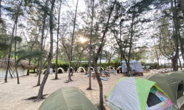 Địa điểm “chữa lành” cách Sài Gòn 100km hút khách cắm trại, tắm biển tổ chức tiệc BBQ