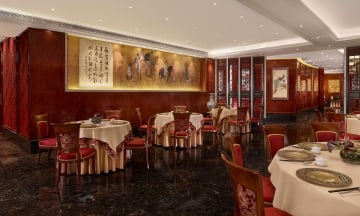 Nhà hàng Long Triều tiếp tục đạt 1 sao Michelin 2025 có gì đặc biệt?