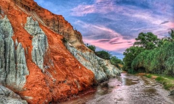 Suối Tiên Phan Thiết được mệnh danh là gì?