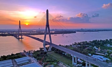 Chiêm ngưỡng cây cầu dây văng có trụ tháp cao nhất Việt Nam