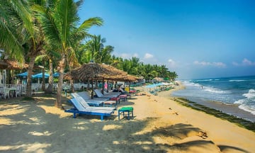 Top 4 bãi biển gần phố cổ Hội An đẹp mê mẩn nên đi dịp hè 2025