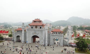 Đà Nẵng cách Phú Thọ bao nhiêu km?
