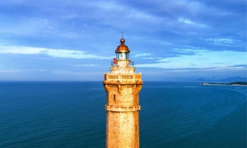 Chiêm ngưỡng ngọn hải đăng cổ kính cao nhất Việt Nam