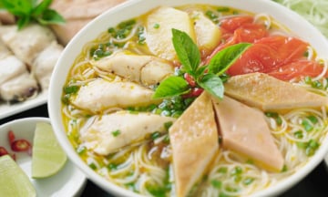 Ăn gì ở Bình Thuận? Top 5 món đặc sản nhất định phải thử