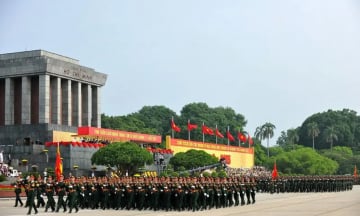 Hà Nội đón “làn sóng” du khách dịp 2/9 bằng loạt tour mới và ưu đãi phòng nghỉ