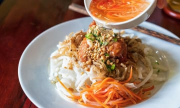Bánh tằm Ngan Dừa – Đặc sản “nức tiếng” của Bạc Liêu