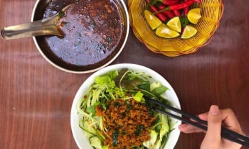 Mê mẩn 6 quán bún rạm ngon nhất Quy Nhơn