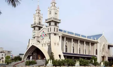 Chiêm ngưỡng kiến trúc độc đáo của Nhà thờ Chính toà Thái Bình